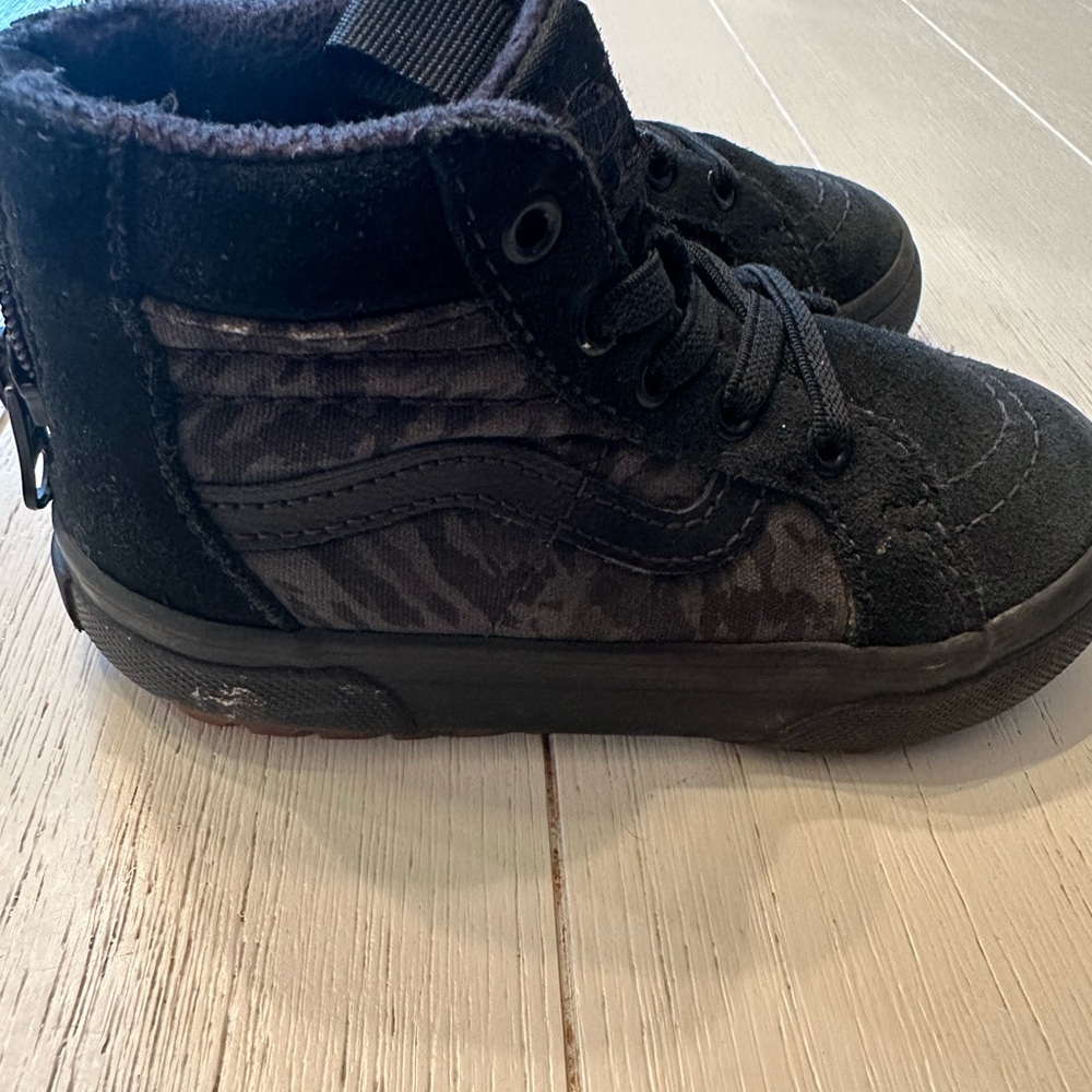 7.5C TODDLER BOYS VANS